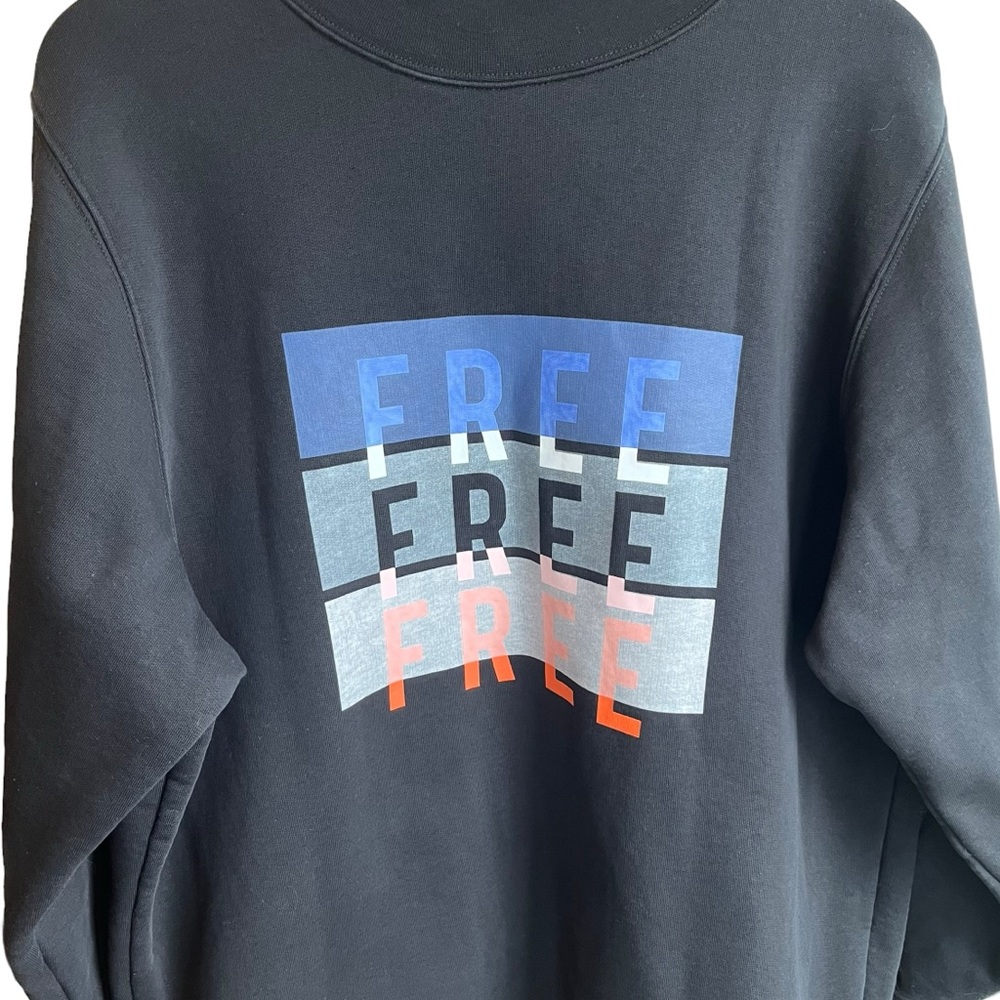 Aritzia Wilfred Free Women’s Mock Neck Sweatshirt “FREE” Graphic Oversiz… - Picture 3 of 14